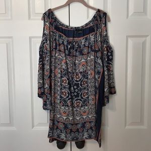 New Directions Curvy Cold Shoulder Top